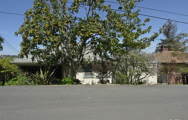 454-456 Alhambra St in Crockett, CA - Foto de edificio - Building Photo