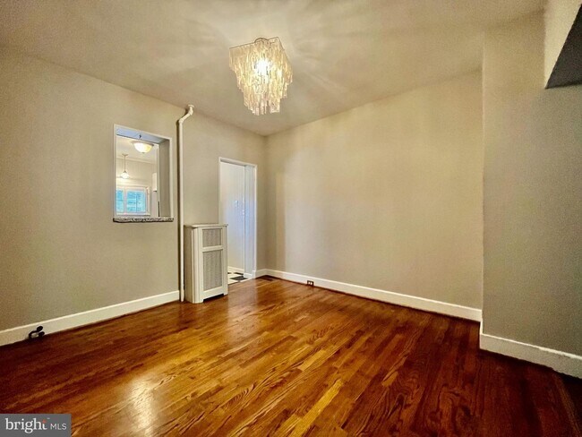 1104 Roland Heights Ave photo'