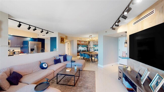 property at 1000 W Island Blvd