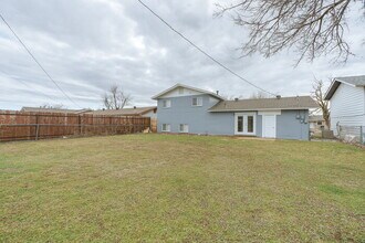 909 Astoria Ave in Moore, OK - Building Photo - Building Photo