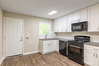 Langley Place in Decatur, GA - Foto de edificio - Interior Photo