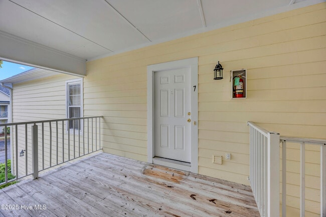 5012 Hunters Trail