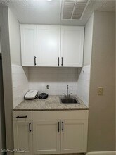 5101 Manor Ct in Cape Coral, FL - Building Photo - Building Photo