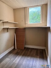 244 W Sessom Dr in San Marcos, TX - Building Photo - Building Photo