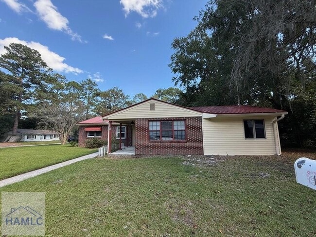 501 Patton Rd in Hinesville, GA - Foto de edificio - Building Photo