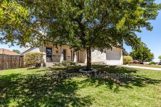 9715 Justice Ln in Converse, TX - Building Photo - Building Photo