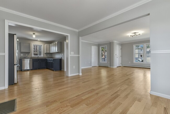 23 Taylor St, Unit 1 in Boston, MA - Building Photo - Building Photo
