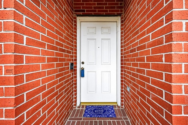 8827 Boulder Springs Dr