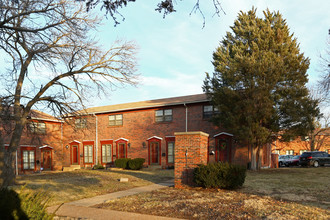 Morningside Townhomes in Hazelwood, MO - Building Photo - Building Photo