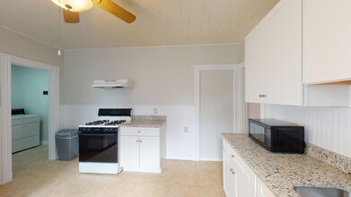 30 Roseclair St, Unit 3 in Boston, MA - Building Photo - Building Photo