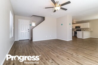 10907 E Arcadia Ave in Mesa, AZ - Foto de edificio - Building Photo