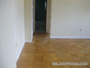 125 Trapelo Rd, Unit 34 in Belmont, MA - Building Photo - Building Photo