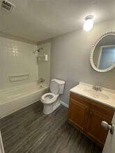 6918 Kearney Dr in Richmond, TX - Building Photo - Building Photo