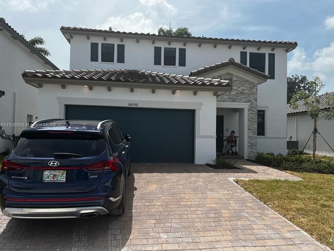 24300 SW 119th Pl