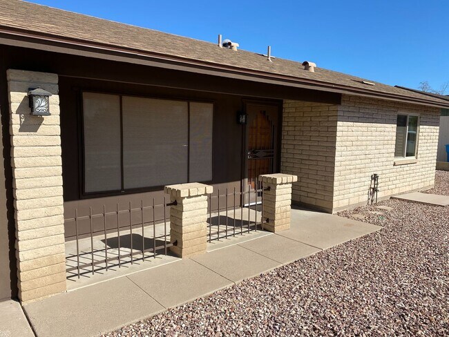3618 W Eugie Ave in Phoenix, AZ - Building Photo - Building Photo
