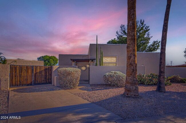 15207 N 51st Wy in Scottsdale, AZ - Building Photo - Building Photo