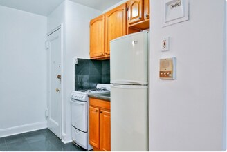 156 E 85th St in New York, NY - Building Photo - Building Photo