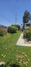 204 Grayson Way, Unit # C in Upland, CA - Building Photo - Building Photo