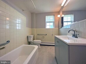 2630 West Chester Pike in Broomall, PA - Building Photo - Building Photo