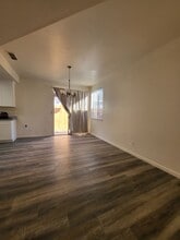 7737 Southland Way in Sacramento, CA - Building Photo - Building Photo