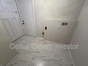 2723 Bowser Ave in Fort Wayne, IN - Building Photo - Building Photo