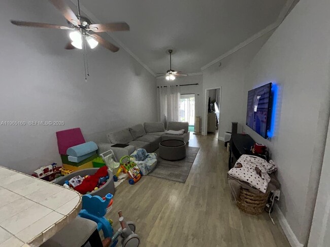 11065 NW 38th Pl in Sunrise, FL - Building Photo - Building Photo