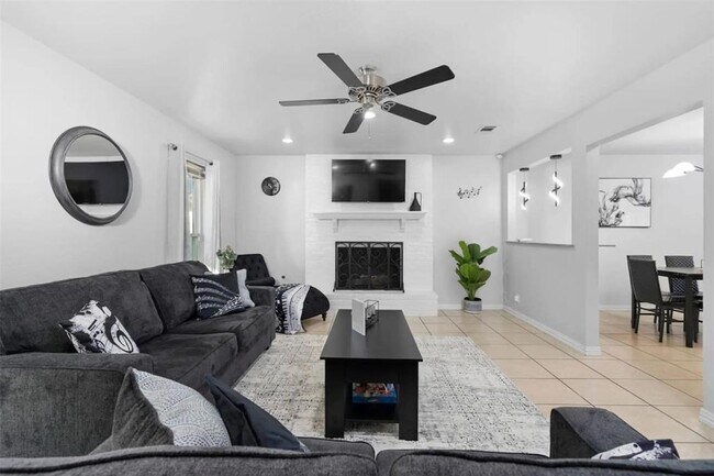 6509 Sunstrip Dr in Austin, TX - Building Photo - Building Photo