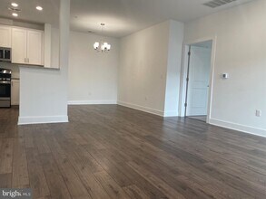 826 Stiller Ln in Monroe Township, NJ - Building Photo - Building Photo