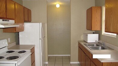 912 82nd St in Lubbock, TX - Foto de edificio - Building Photo