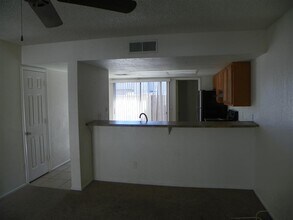 4828 W Orangewood Ave in Glendale, AZ - Building Photo - Building Photo