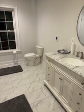 9 King Phillip Trl, Unit 9a in Sandy Hook, CT - Building Photo - Building Photo