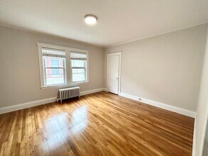 120 Hillside St, Unit 2 in Boston, MA - Building Photo - Building Photo