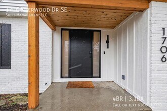 1706 Sherwood Ave SE in Grand Rapids, MI - Building Photo - Building Photo