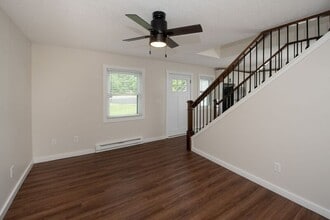 10 C Kirby Rd in Saratoga Springs, NY - Building Photo - Building Photo