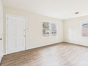 1018 Barlen Dr in Richmond, VA - Building Photo - Building Photo