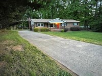 4013 Woodside Dr - 36