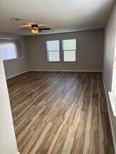 2009 Perkins Pl in Georgetown, TX - Building Photo - Building Photo