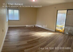 331 72nd Ave in St Pete Beach, FL - Building Photo - Building Photo