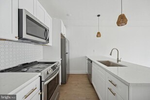1614 Ridge Ave in Philadelphia, PA - Building Photo