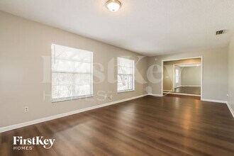 3211 E Paris St in Tampa, FL - Building Photo - Building Photo