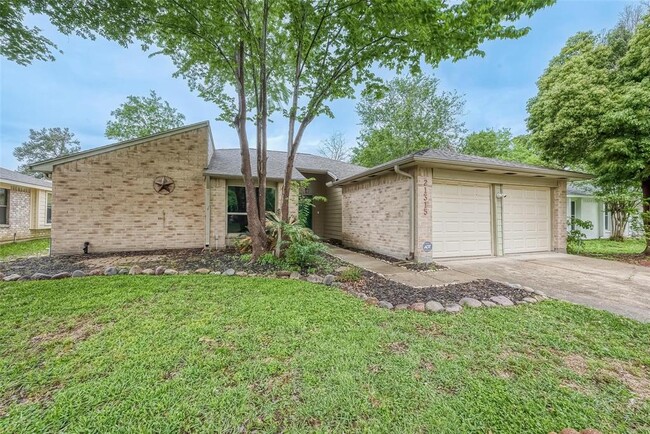 21315 Meadowhill Dr in Spring, TX - Building Photo - Building Photo