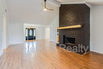 1210 Spring Dr in Long Beach, MS - Building Photo - Building Photo