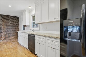 1460 Hillcrest Dr in Sugar Hill, GA - Building Photo - Building Photo