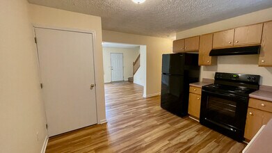 30 True Way Ln, Unit #5 in Sylva, NC - Building Photo - Building Photo