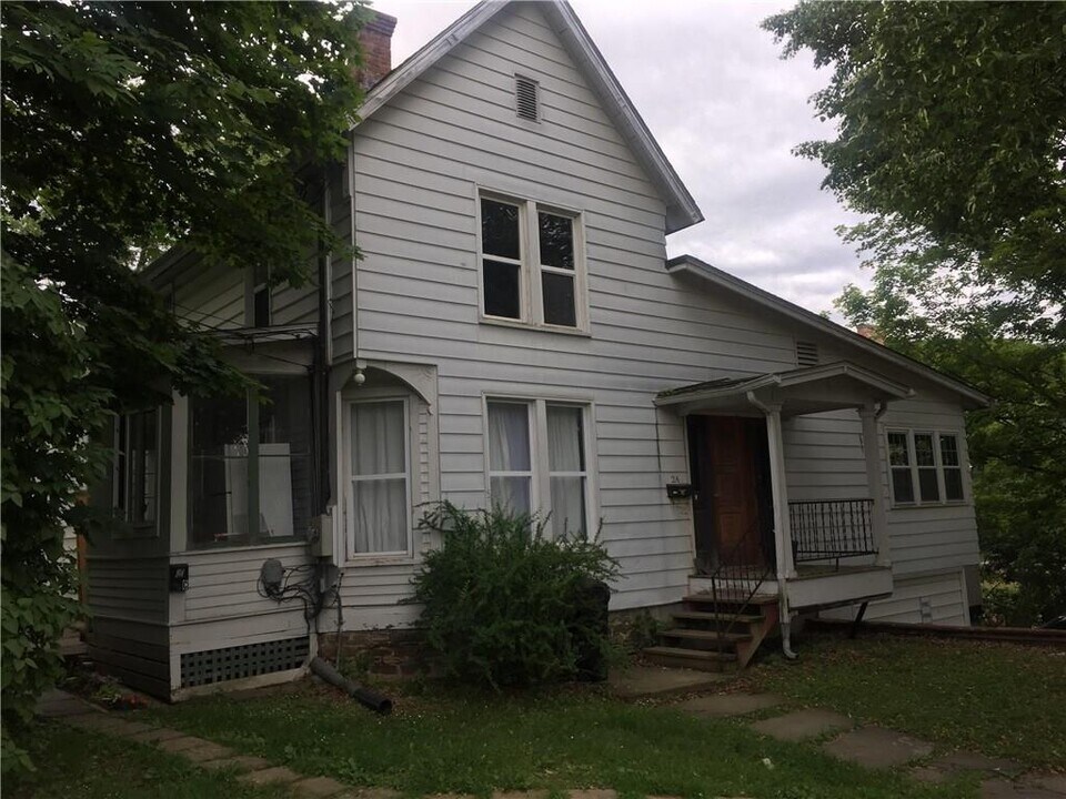 2 Ford in Alfred, NY - Building Photo