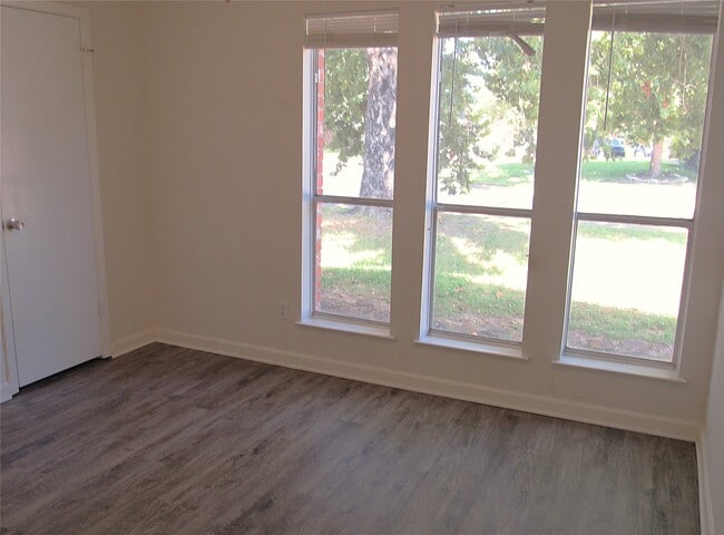 property at 18831 Droitwich Dr