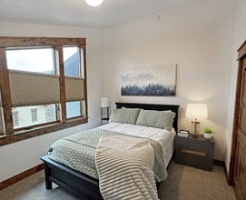 80 Mule Deer Ct in Dillon, CO - Foto de edificio - Building Photo