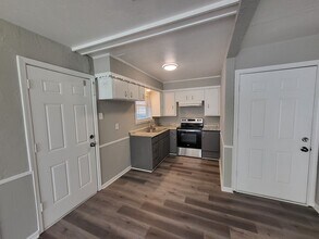 1503 E Wells Ave in Sherman, TX - Building Photo - Building Photo