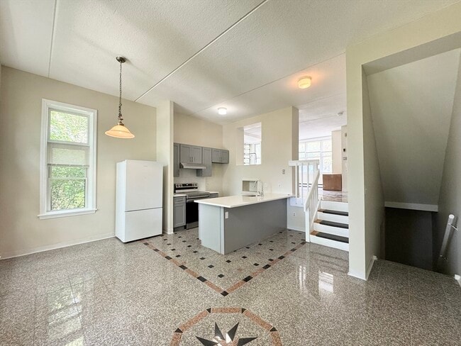 property at 48 Ellingwood St