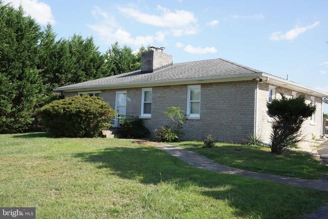 property at 7135 Bowers Rd